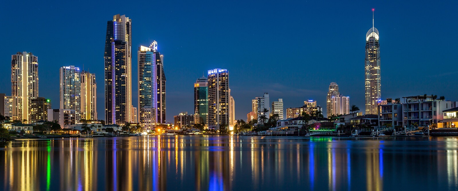 What is there to do in Gold Coast at night?