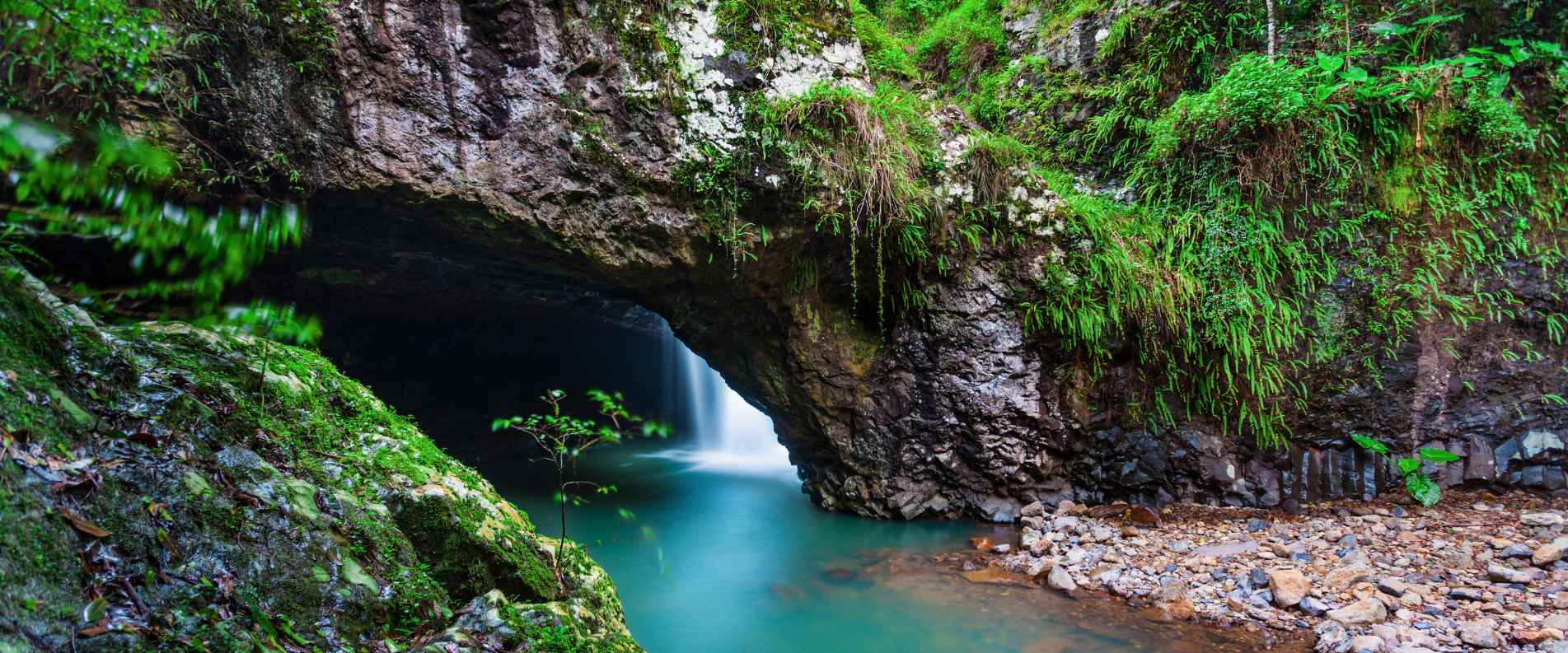 Natural Arch in springbrook